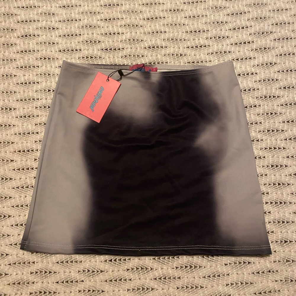 NWT! Edikted mini skirt